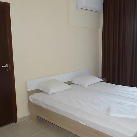 Akrotiria Complex Апартхотел