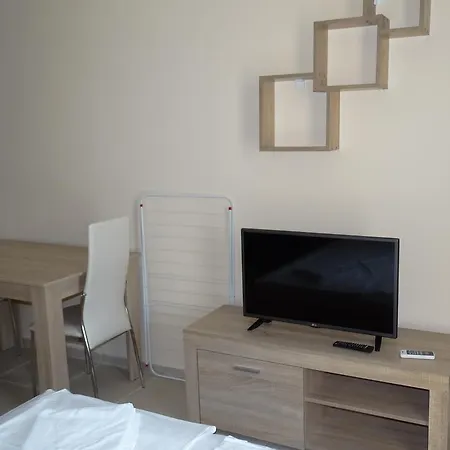 Апартхотел Akrotiria Complex