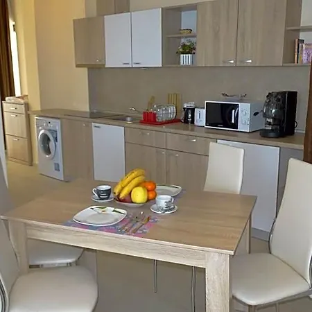 아파트호텔 Akrotiria Complex 3*