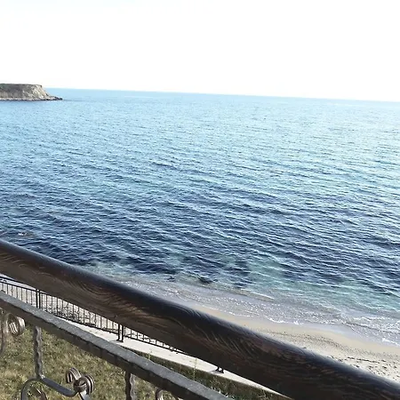 Aparthotel Akrotiria Complex