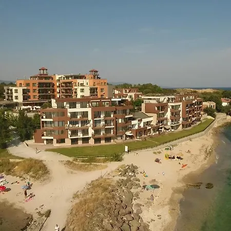 Apartahotel Akrotiria Complex