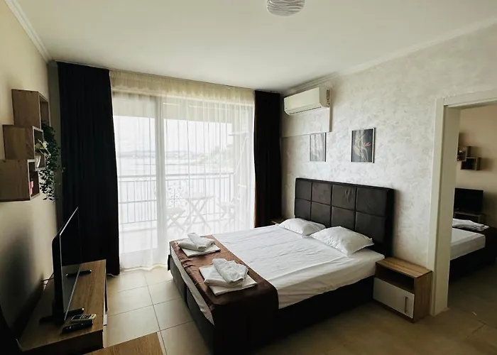 Апартхотел Akrotiria Complex Несебър