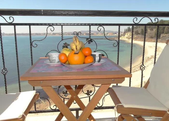 Akrotiria Complex Апартхотел